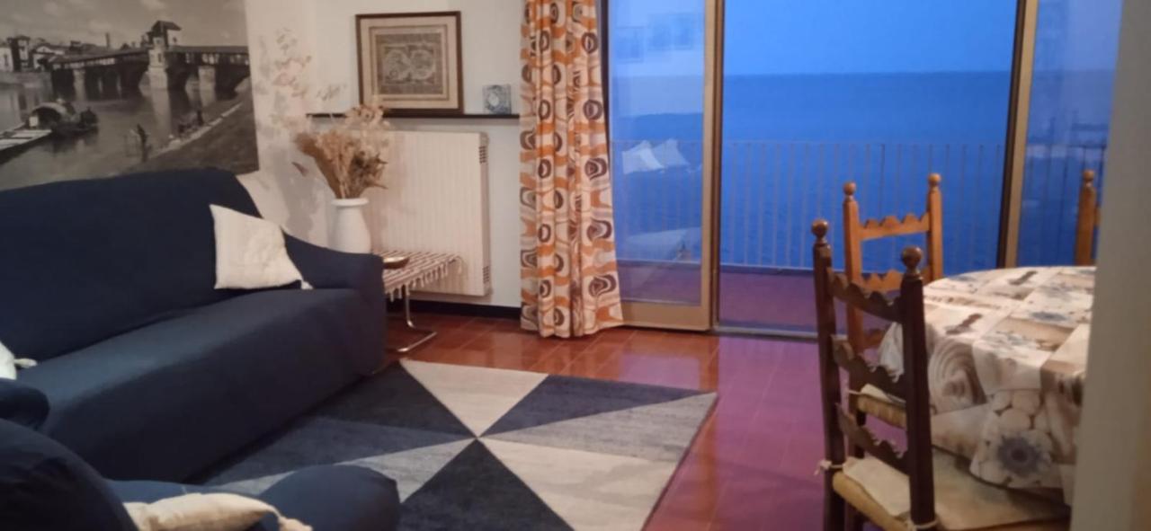 Appartamento Con Super Vista Sul Mare อาเรนซาโน ภายนอก รูปภาพ